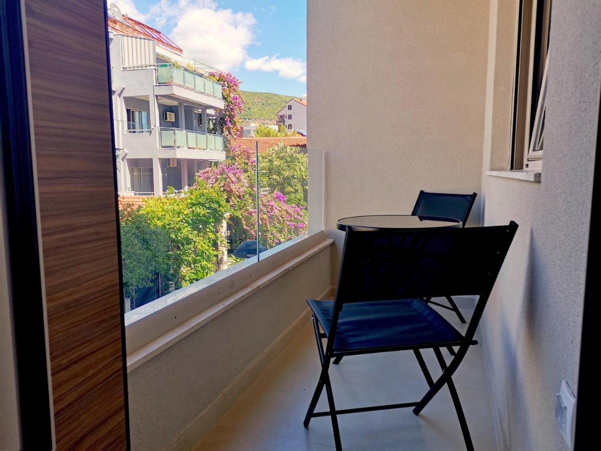 Apartments Lora Zmajeva, 7 Budva Exterior foto