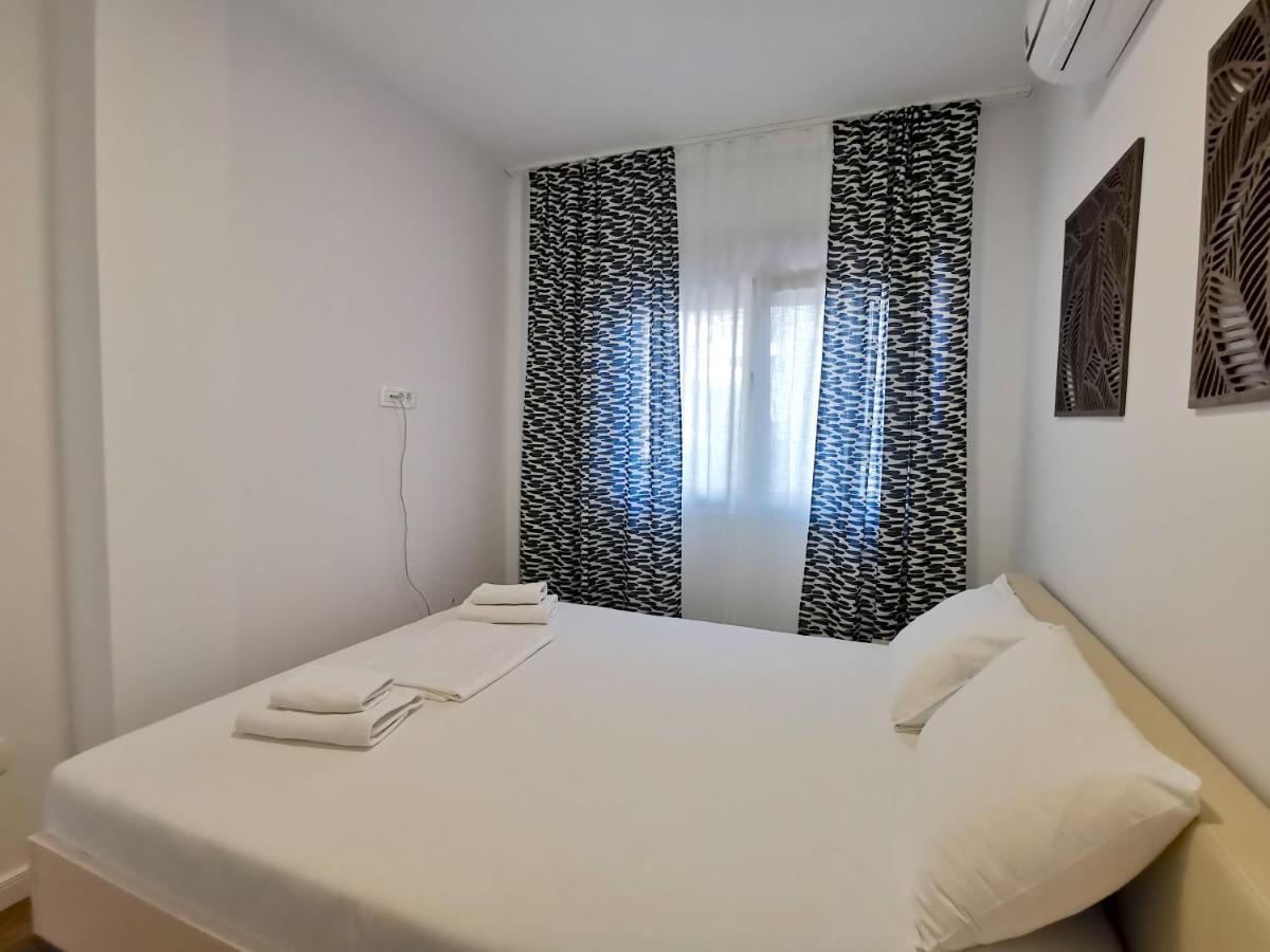 Apartments Lora Zmajeva, 7 Budva Exterior foto